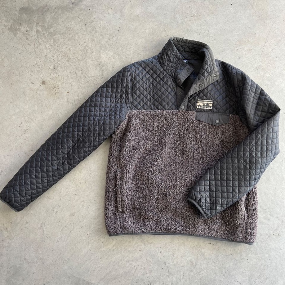 Patagonia Pull Over Button Up - RARE